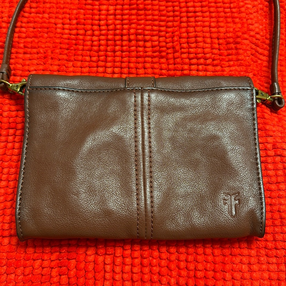 Frye Ring Crossbody leather Bag - Picture 4 of 9